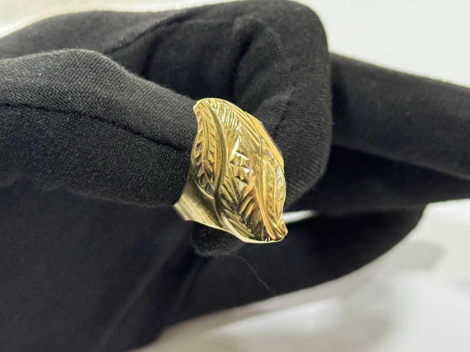 Дамски златен пръстен 14К(2.31гр)