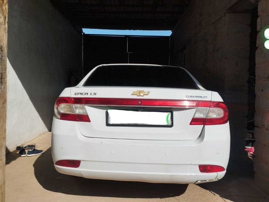 Chevrolet Epica 2011 — 2
