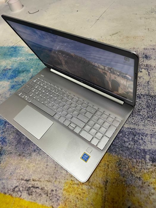 laptop hp 15-fqoxxx, pentium gold - 440 lei