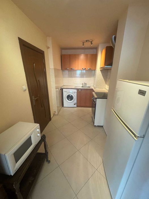 Дава се под наем Четиристаен апартамент в София, Изгрев - 120 кв.м за 700 € - Снимка #1