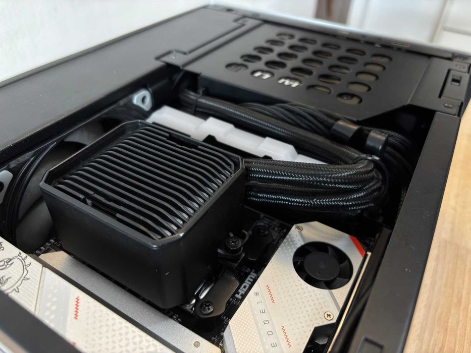 PC Gaming ITX AMD 7600X 32Gb RAM Nvidia 3080ti