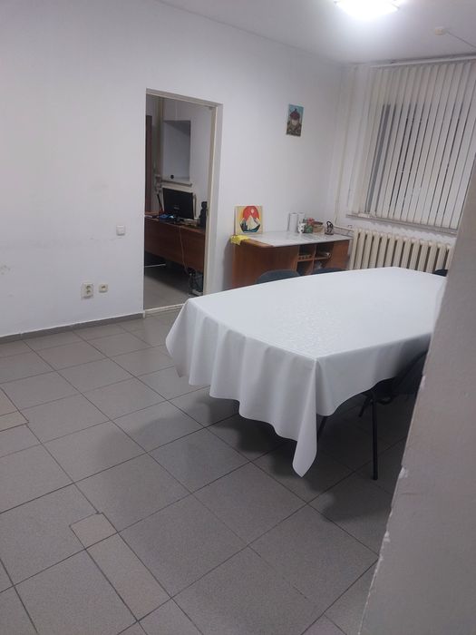 Сдам в долгосрочную аренду  офис