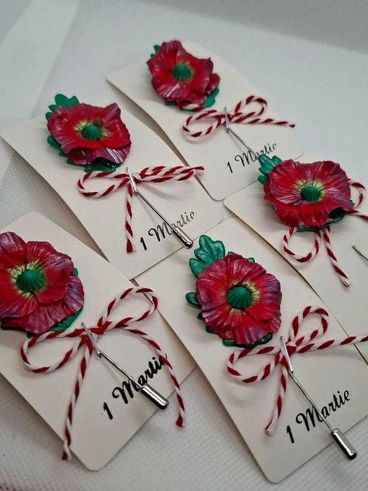 Broșe mărțișor 15 ron/buc, realizate handmade din  FIMO