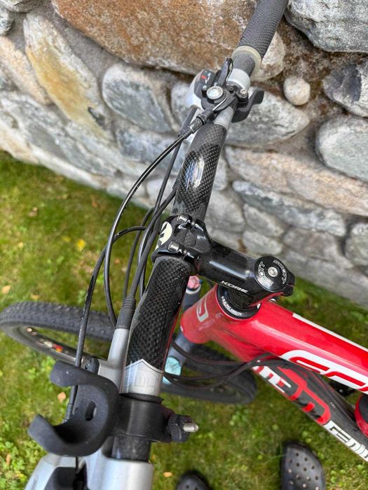 Scott MC 20 (карбон)