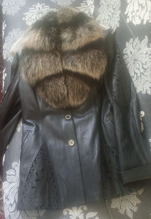 Продам новую кожаную куртку!