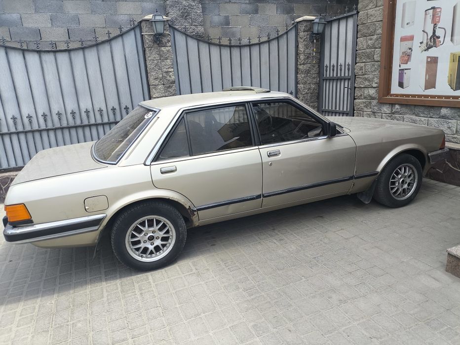 Ретро автомобиль