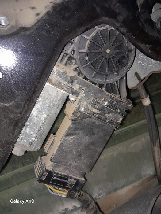 Моторчик стеклоподьемника