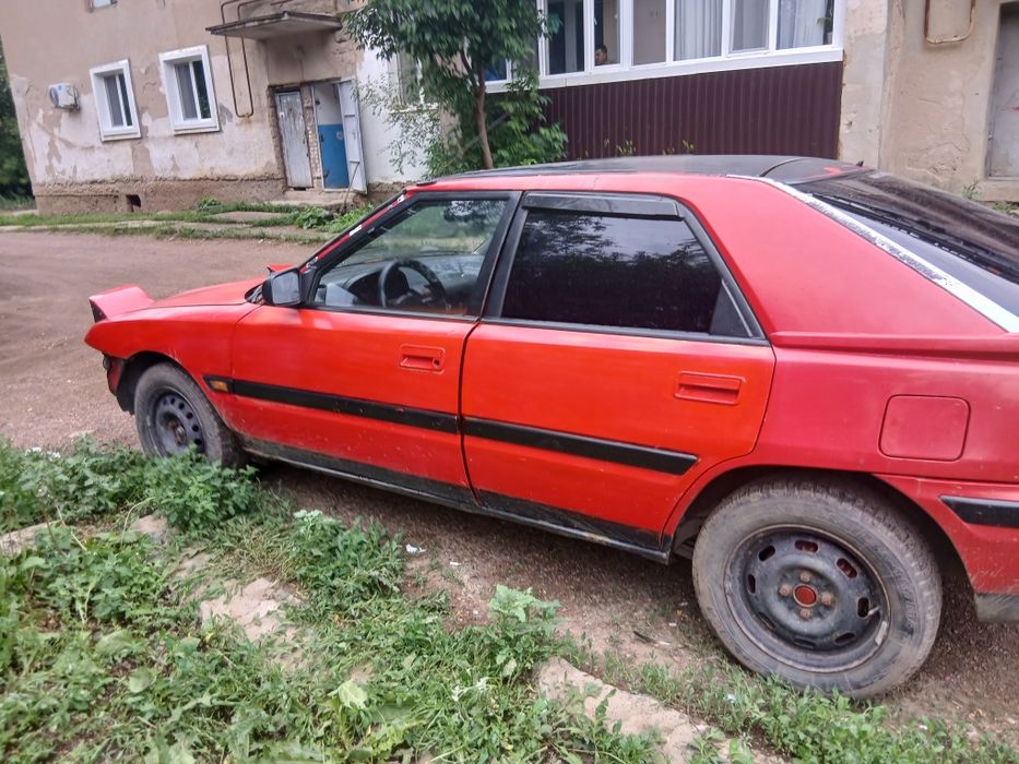 Мазда 323 продам
