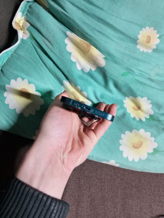 Продам айфонн 14