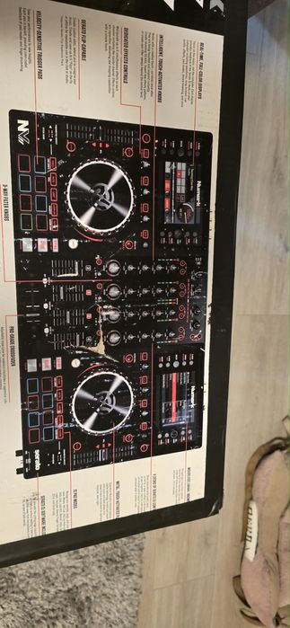 Продавам озвучителна, DJ и осветителна техника: