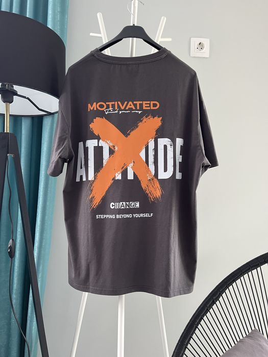 Тениски и топове по 5 лв размер S