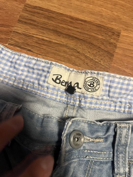 Blugi Scurti Berna , 48