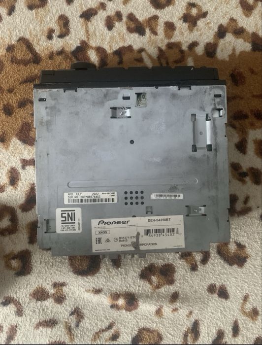 продам оригинал автомагнитолу Pioneer