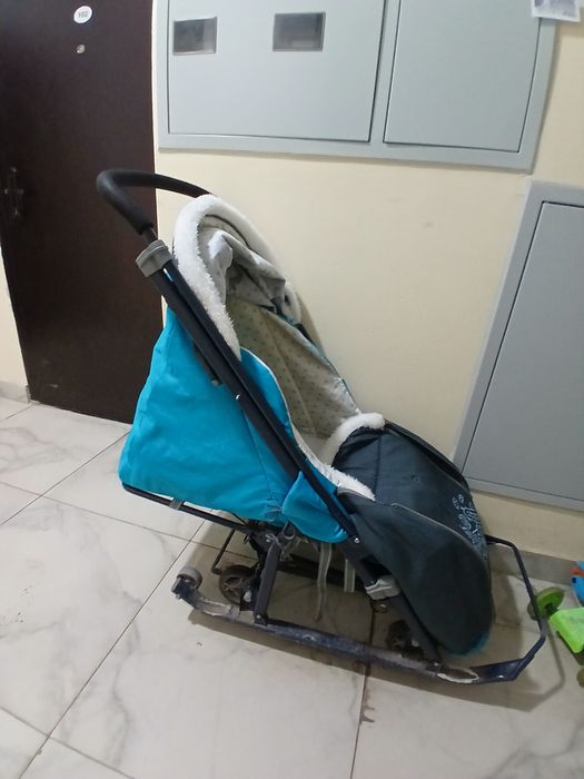 Продам сани -коляску