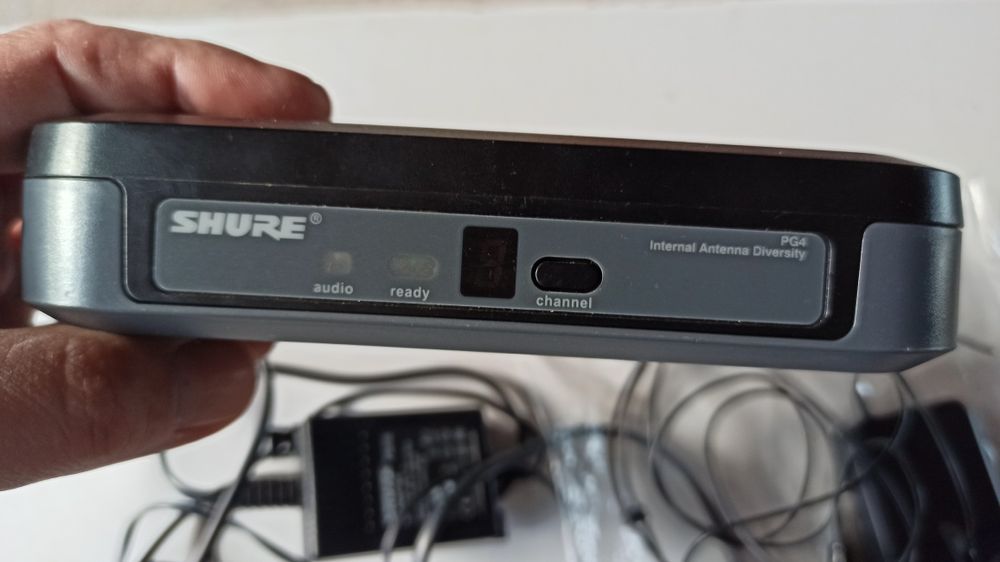 Безжична микрофонна система за глава SHURE PG4, PG1, PG30
