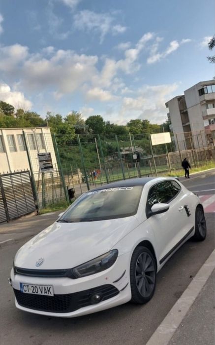 Vând Volkswagen scirocco R line