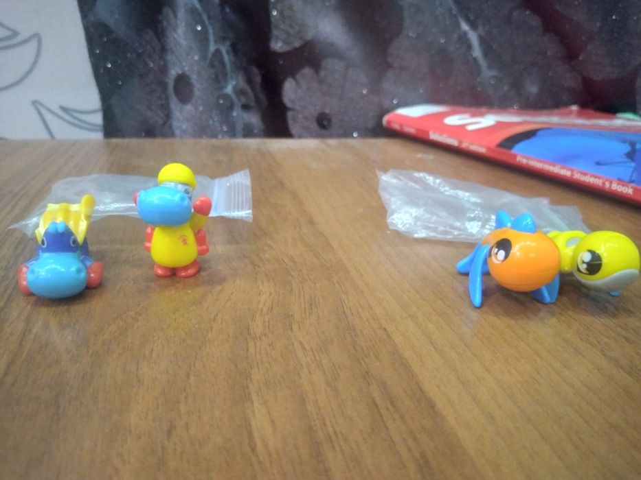 Kinder surprise, разные категории.