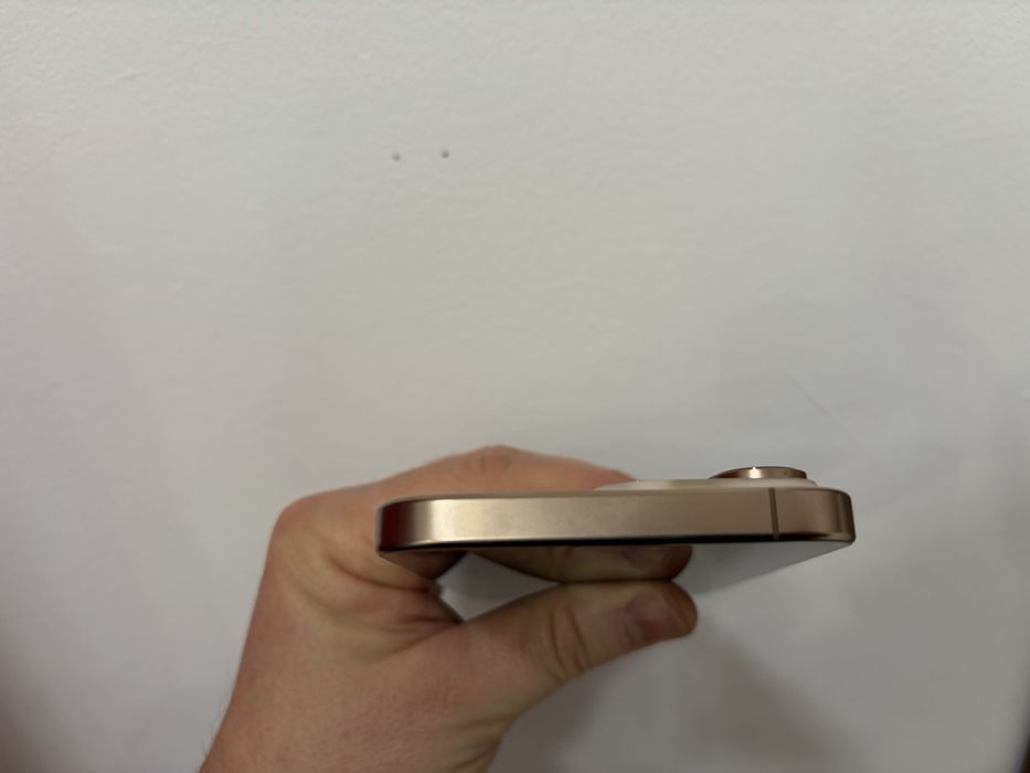 Iphone 16 Pro Max, Desert Titanium, pentru piese