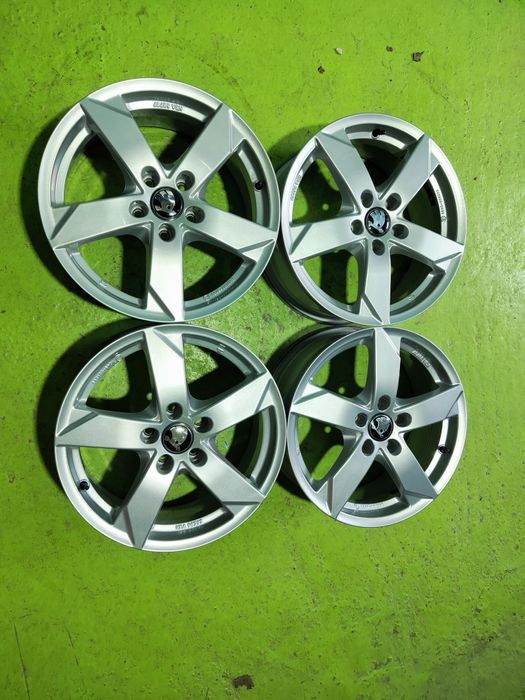 17 5x112 Skoda лети джанти 5х112 шкода