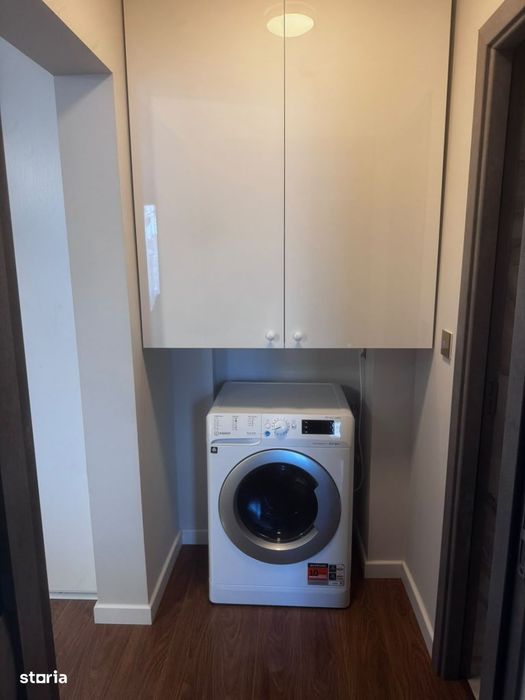 - Etaj 1 - Renovat 2025 -2 camere 53mp, zona Piata Mare.