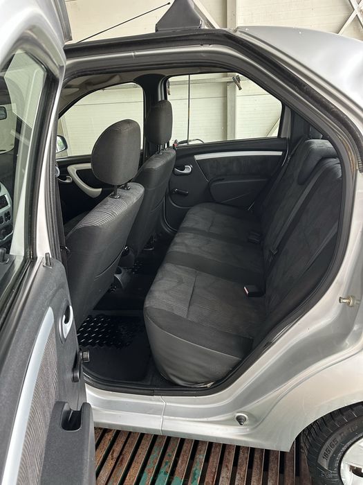 Dacia Logan din anul 2008