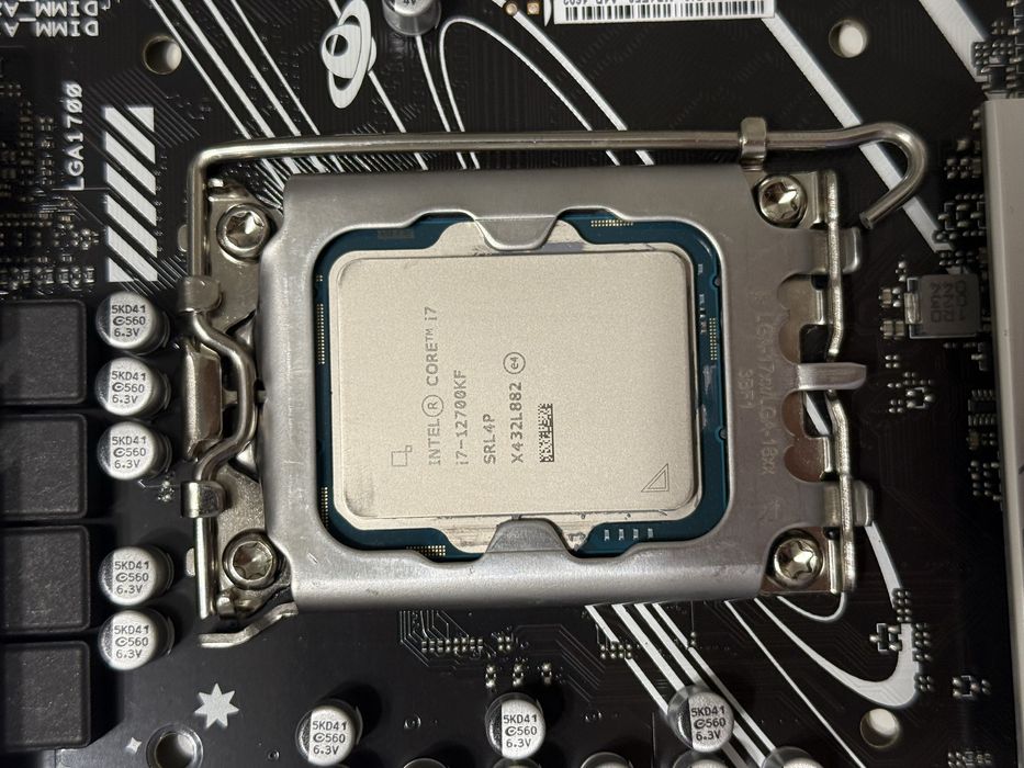 Kit placa de baza Asus Prime B760-Plus DDR5 + procesor intel Core i7 12700KF