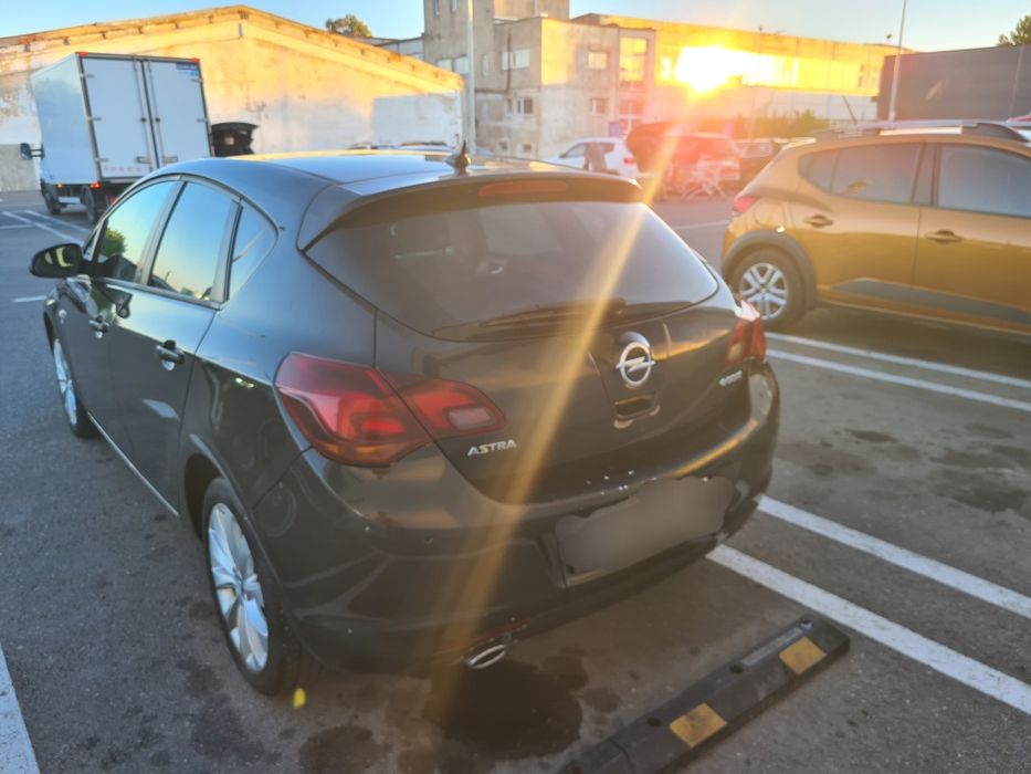 OPEL Astra 2013 — imagine 2