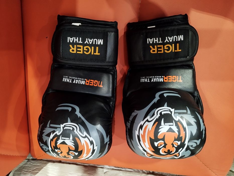 Перчатки для ММА, tiger muay tai