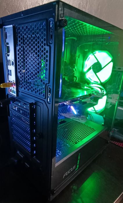 PC gaming i3 14100F/ RX 5700 8GB/ 16 Gb RAM ddr 4/ SSD M2 512GB