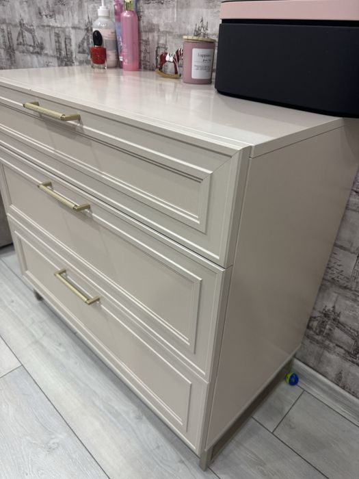 Продается кровать и комод г.Алматы