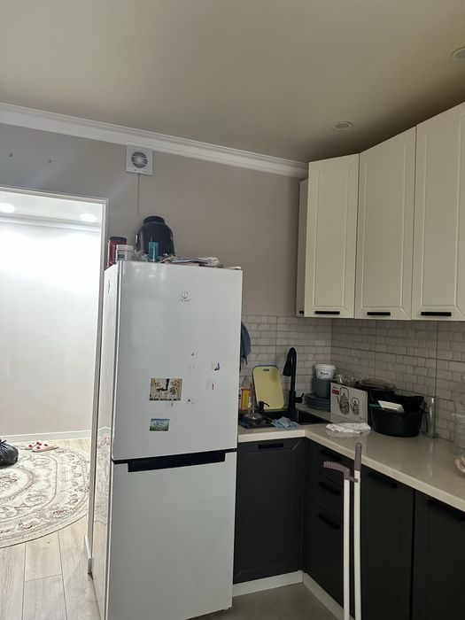 Продам квартиру 3-х комнат