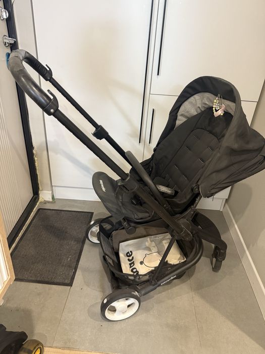 Продам коляску Easywalker charley