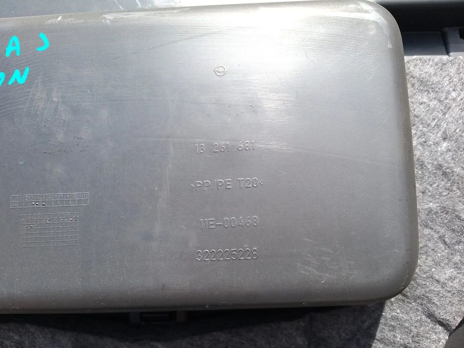 Capac haion opel astra j 13261681 322225228