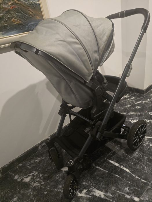 Бебешка количка Mercedes-Benz Hartan