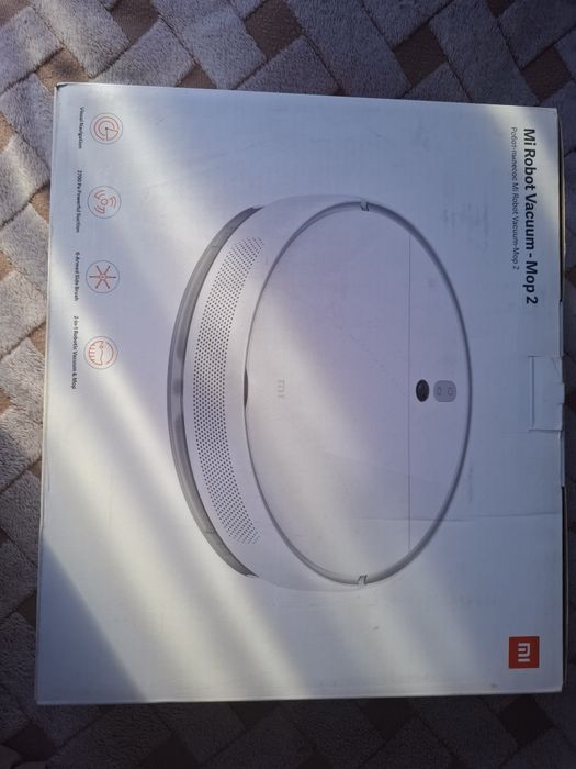 Робот пылесос новый