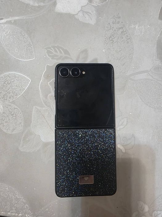 Samsung galaxy Z FLIP 7