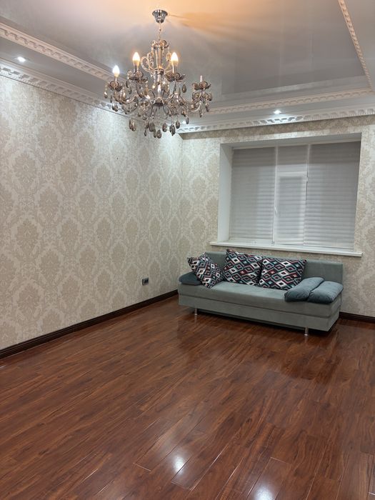 Сдам 2 ух комнатную квартиру. На Жилгородке.Дом охраняемый. Тихий двор