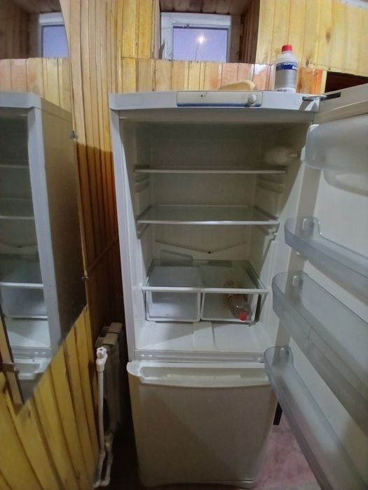 Холодильник индезит