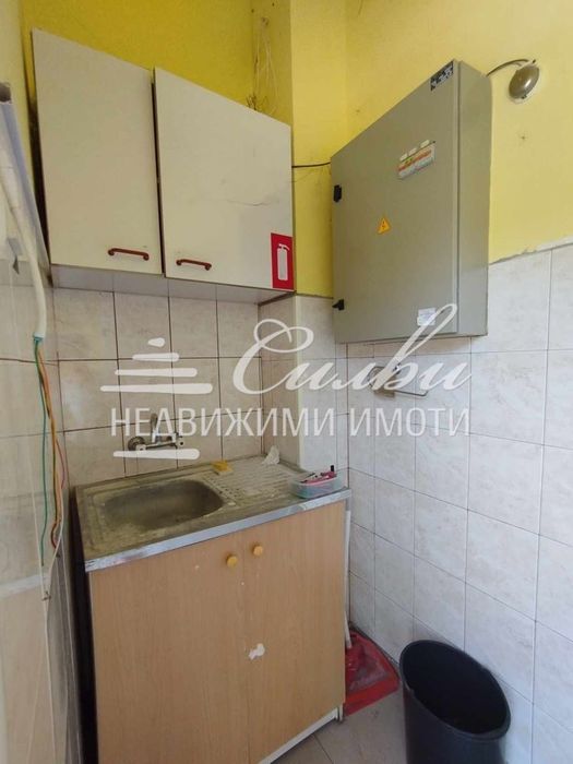 Продава се Магазин в Шумен, Боян Българанов 2 - 140 кв.м за 1250 €/кв.м - Снимка #8