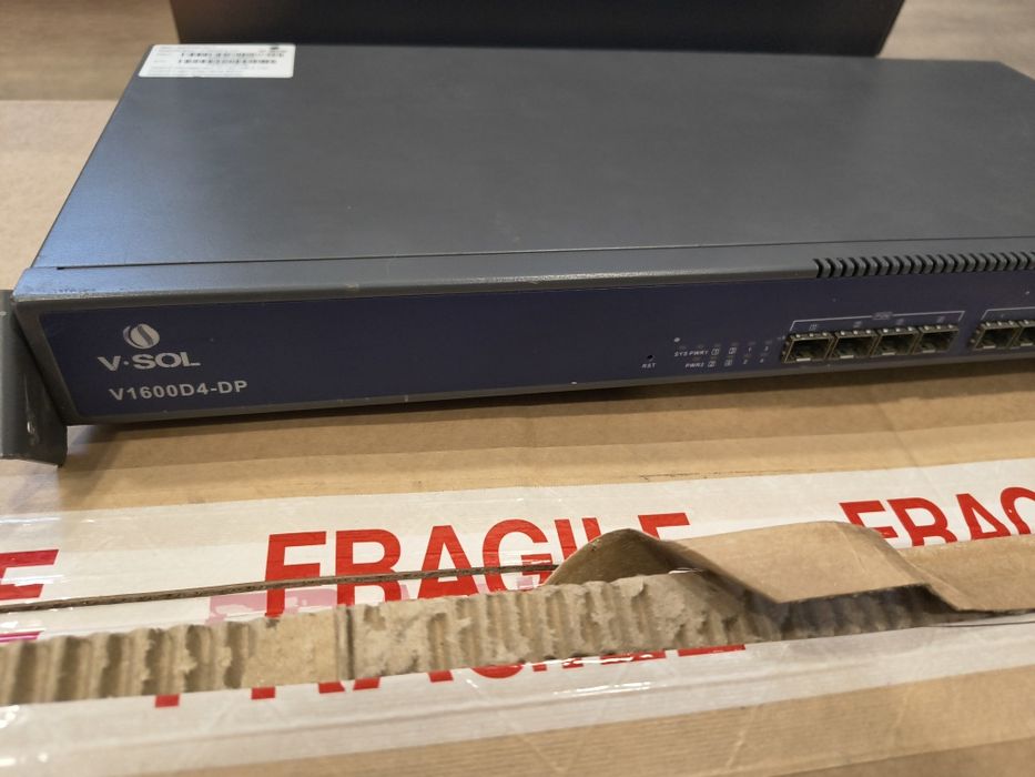 OLT V-SOL V1600D4-DP + 4 module EPON OLT PX20++ – set complet