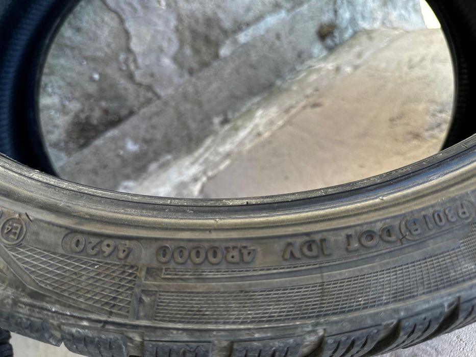 Vand anvelope de iarna 245/35 R21