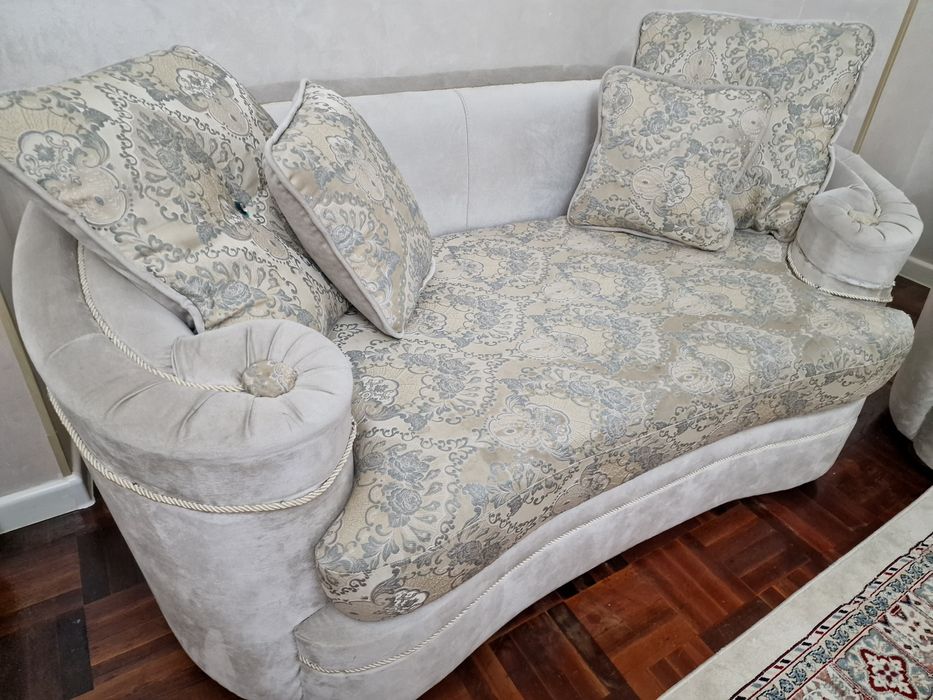 Мебель диван для зала