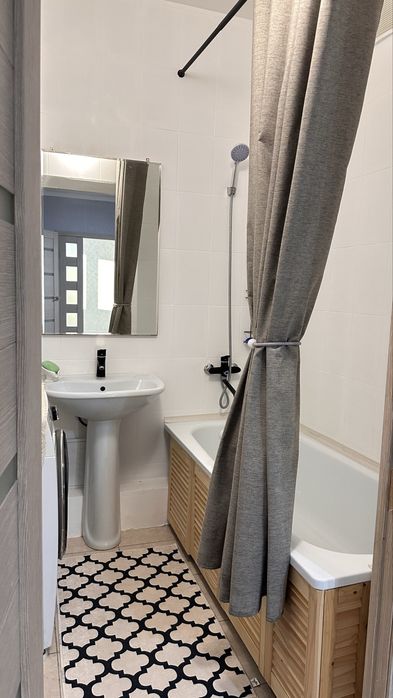 Продается двухкомнатная квартира