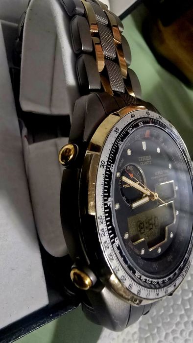 Citizen World time Chronograph Titanium