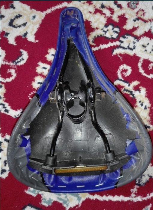 Сиденье велосипеда