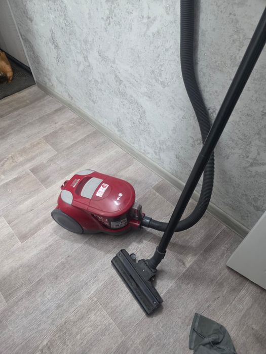 Пылесос LG рабочий