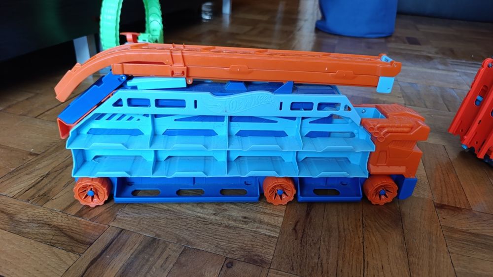 Писти Hot Wheels
