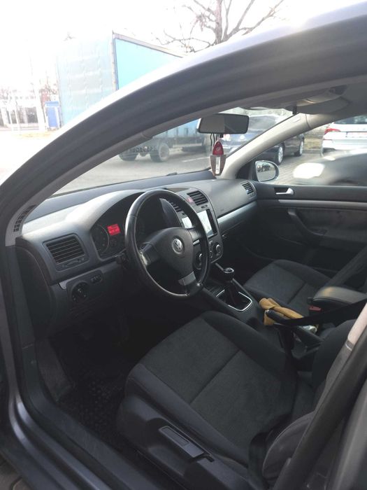 Vand Volkswagen Golf 5 1.6MPI