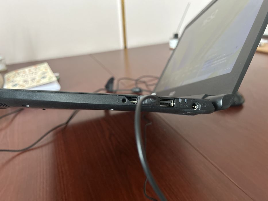 Ноутбук ASER intel Core i3