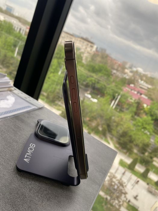 Iphone 16 pro max Desert titanium